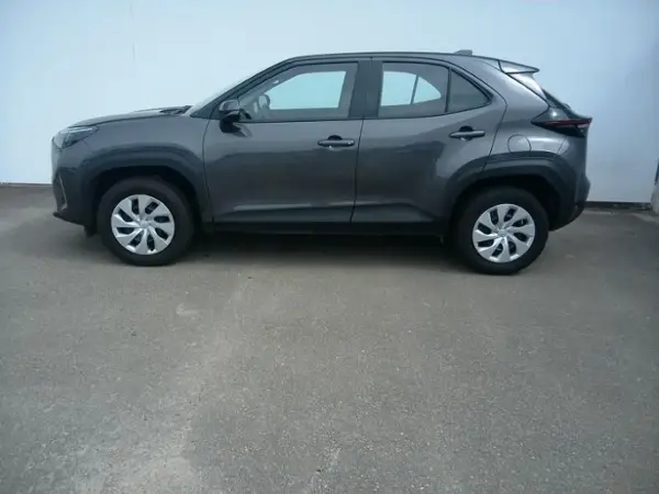 YARIS CROSS